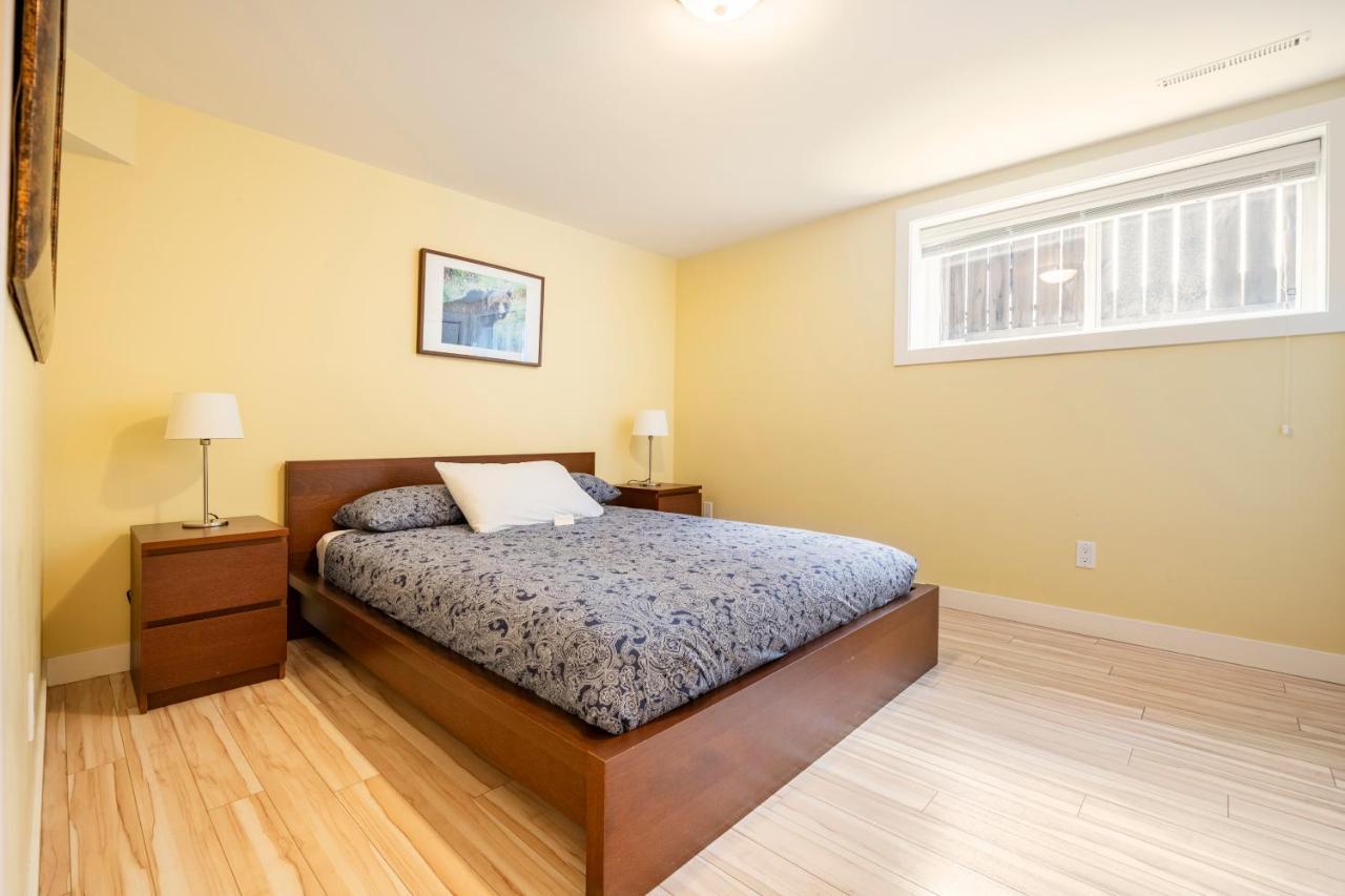 Cougar Street Mountain Rental Банф Экстерьер фото